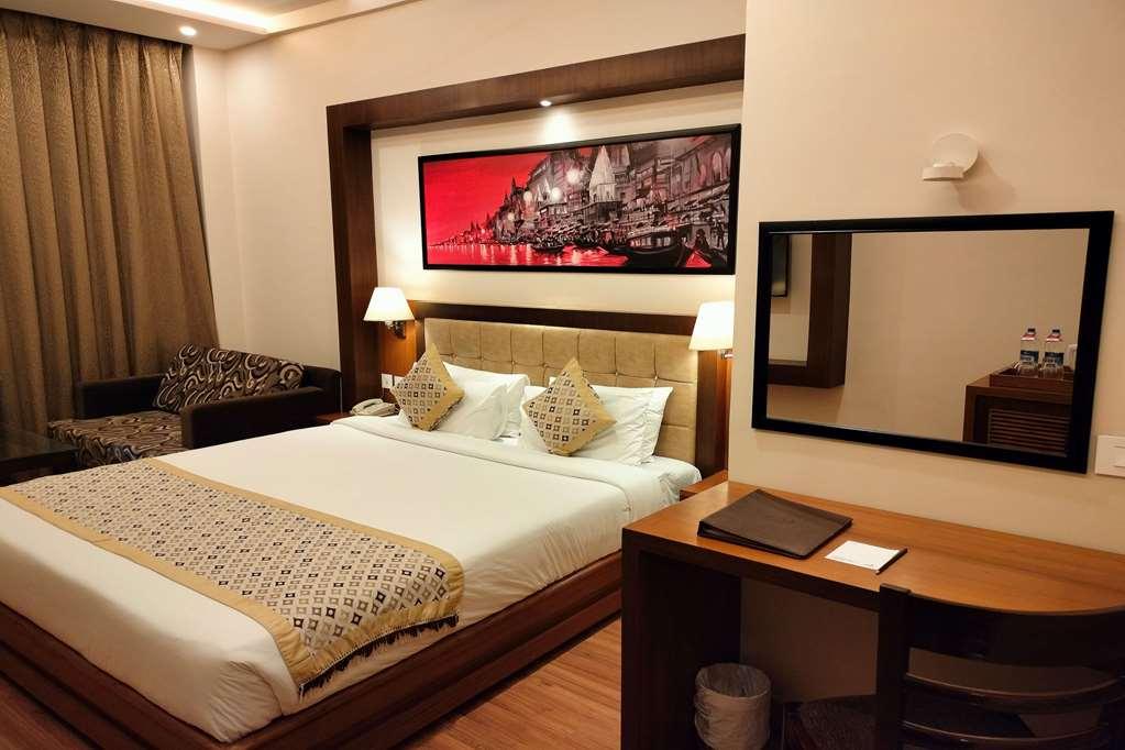 Ramada By Wyndham Varanasi Katesar Chandauli Room photo